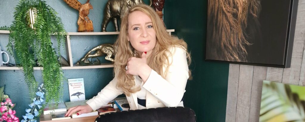 Lynda IDDIR- L'hypnose quantique au service du bien-être - à Asnières-Sur Seine